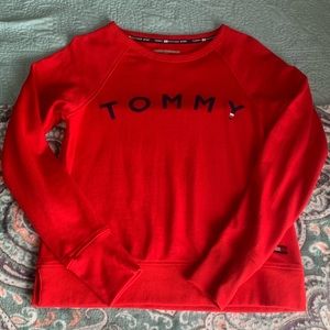 Red Tommy Sweater🌸